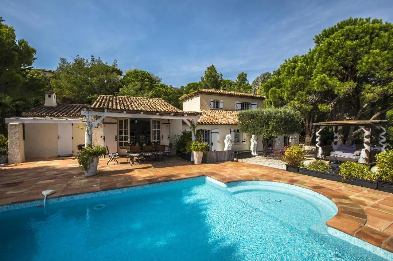 Villa With Spa, Pool And View Of St Tropezs Gulf Sainte-Maxime 0*,