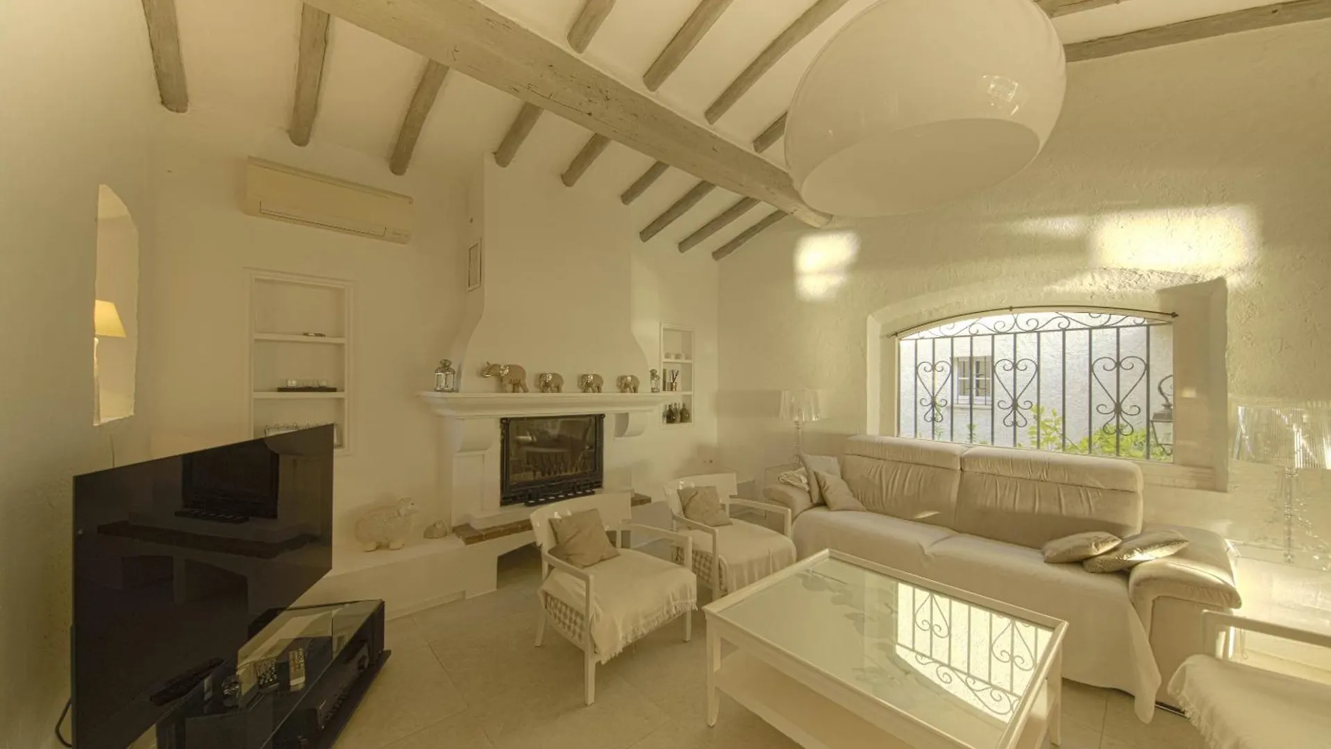 Villa With Spa, Pool And View Of St Tropezs Gulf Sainte-Maxime